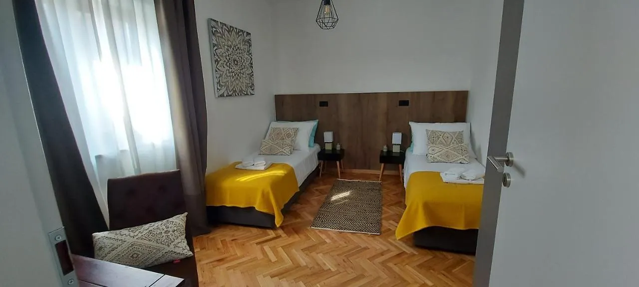 Holiday Home Velebit Nin Apartment