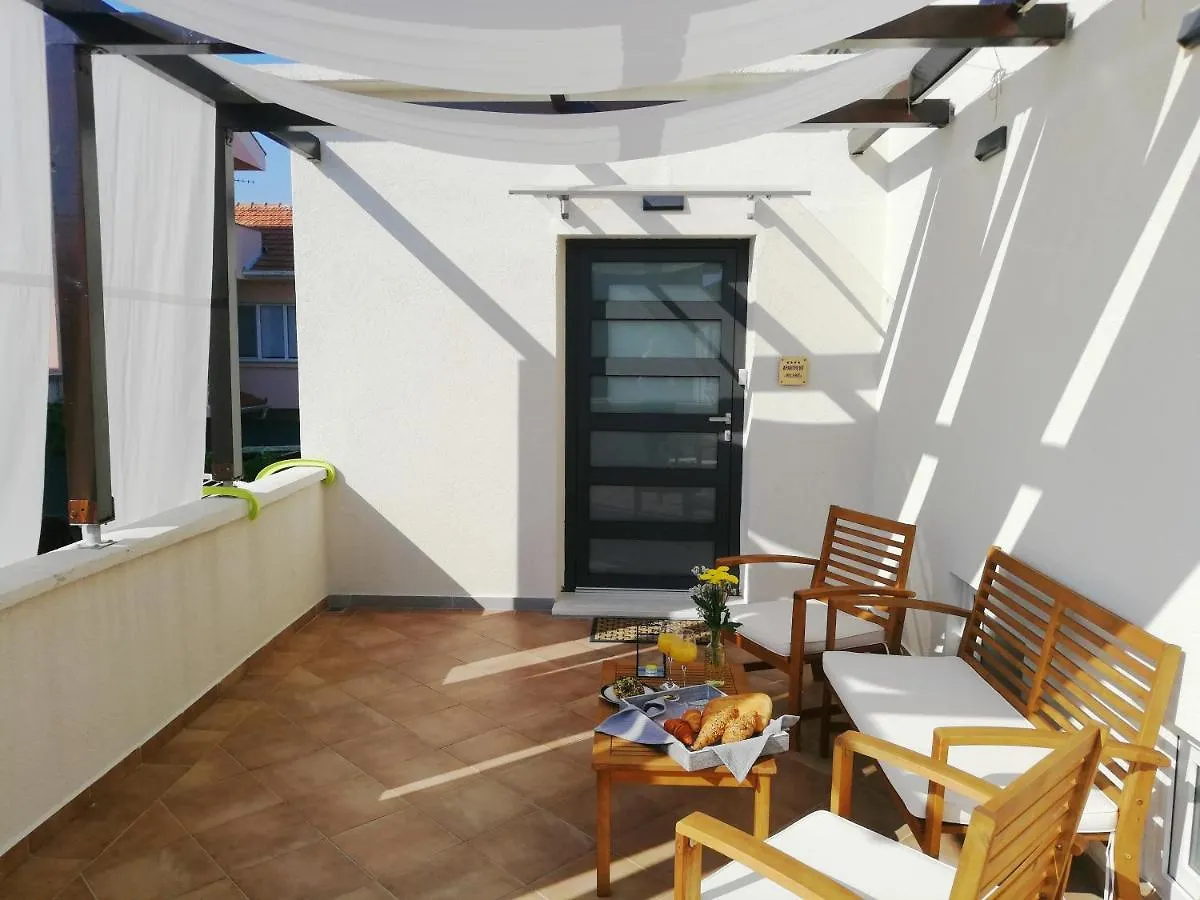 Holiday Home Velebit Nin Apartment
