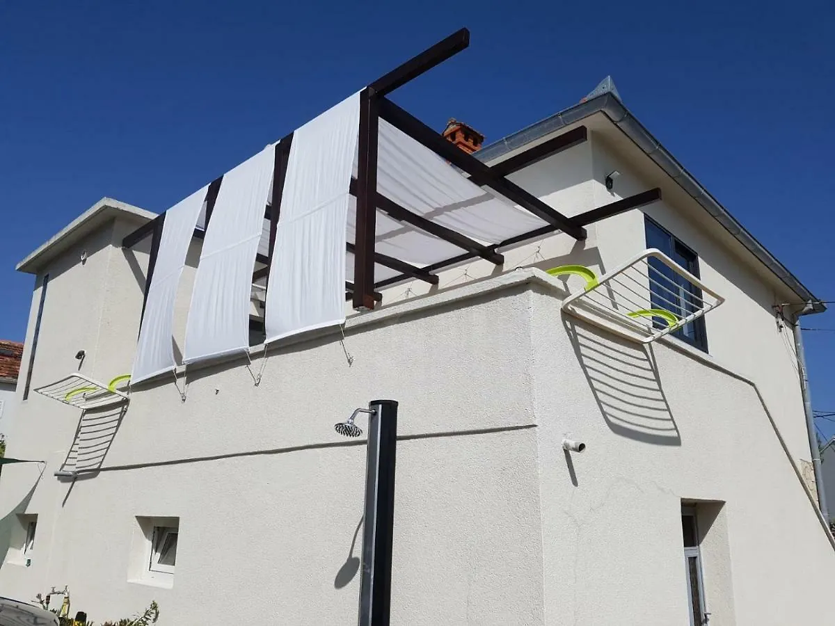 Holiday Home Velebit Nin Apartment